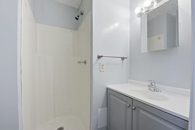 1380 Stanwix Court, Columbus, OH 43223