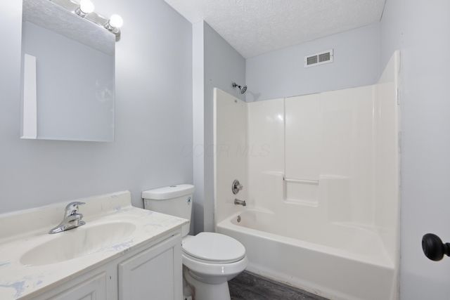 1380 Stanwix Court, Columbus, OH 43223