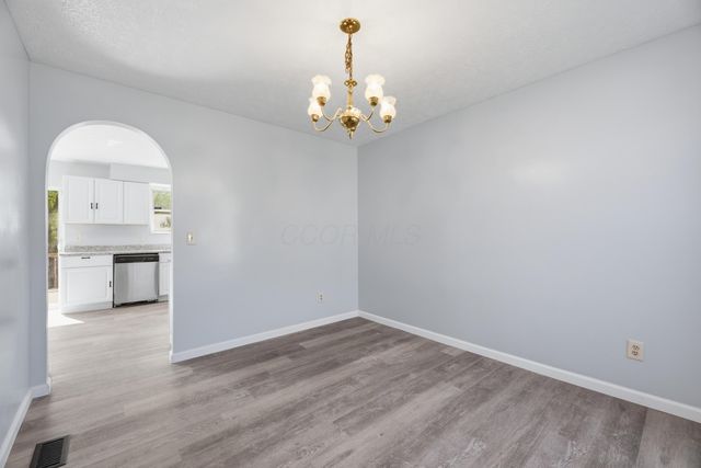 1380 Stanwix Court, Columbus, OH 43223