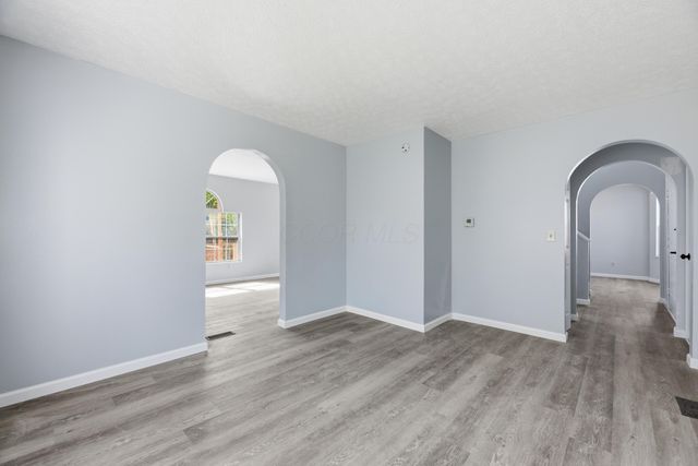 1380 Stanwix Court, Columbus, OH 43223