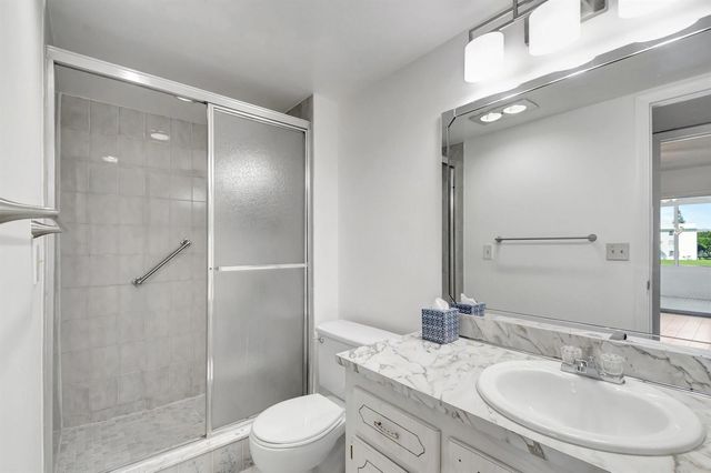 267 Wellington J 267, West Palm Beach, FL 33417