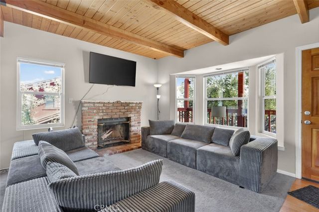 2005 Zermatt Drive, Pine Mountain Club, CA 93222