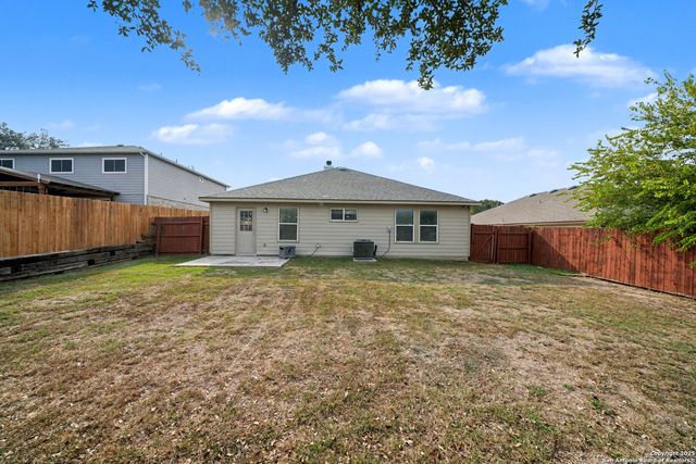 112 STREAM Crossing, Cibolo, TX 78108