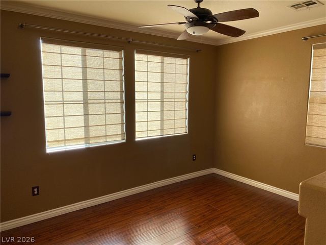 3935 PALM BEACH Street 201, Las Vegas, NV 89129