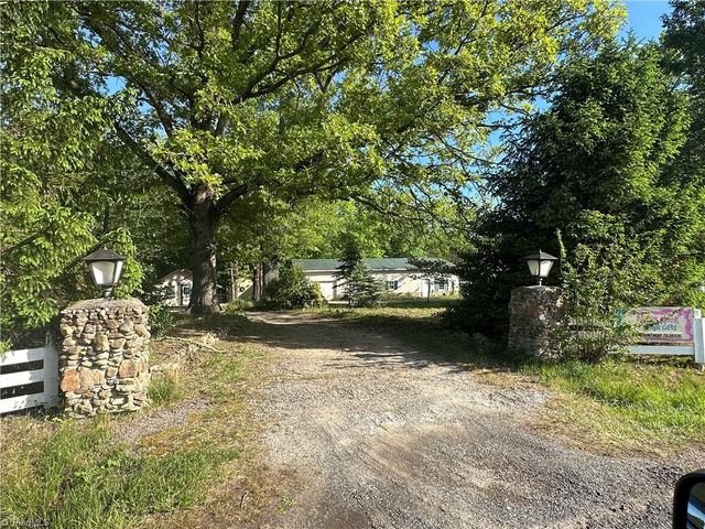 4842 Hatchers Chapel, Claudville, VA 24076