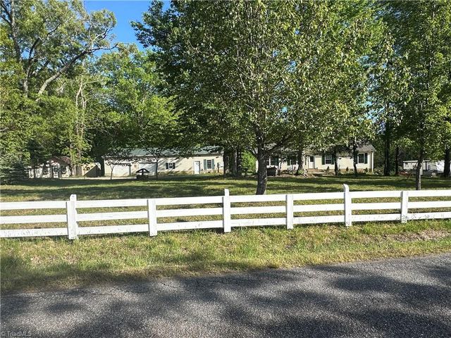 4842 Hatchers Chapel, Claudville, VA 24076