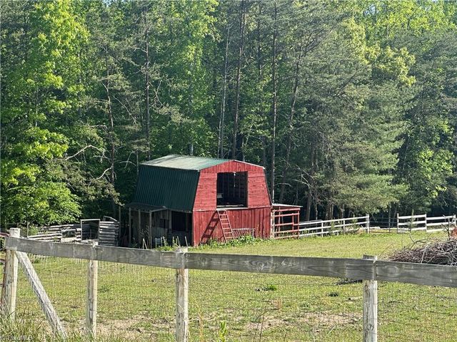 4842 Hatchers Chapel, Claudville, VA 24076