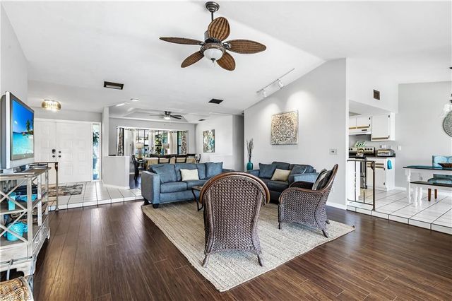 1502 SE 29th ST, Cape Coral, FL 33904