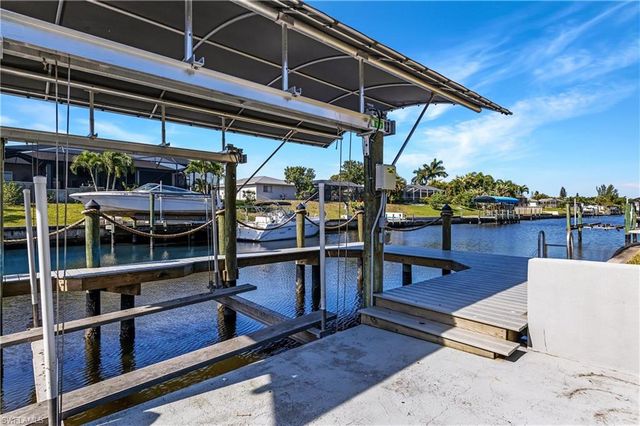 1502 SE 29th ST, Cape Coral, FL 33904