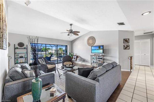 1502 SE 29th ST, Cape Coral, FL 33904