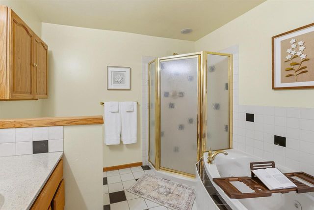 920 S WESTHAVEN DRIVE, Oshkosh, WI 54904