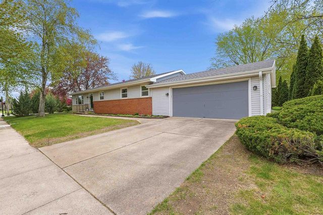 920 S WESTHAVEN DRIVE, Oshkosh, WI 54904