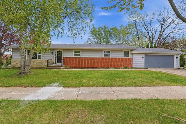 920 S WESTHAVEN DRIVE, Oshkosh, WI 54904