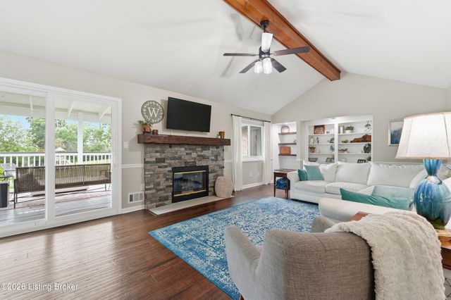 7414 Old Coach Rd, Crestwood, KY 40014