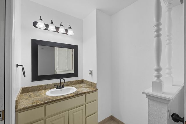 1730 W Grand Avenue, Porterville, CA 93257