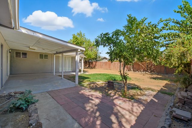 1730 W Grand Avenue, Porterville, CA 93257