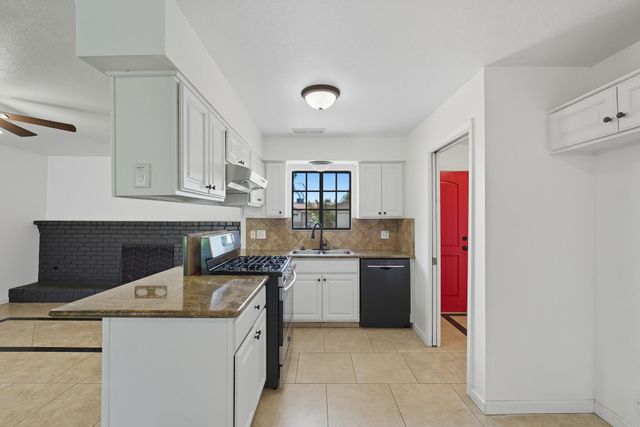 1730 W Grand Avenue, Porterville, CA 93257