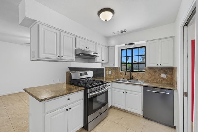 1730 W Grand Avenue, Porterville, CA 93257