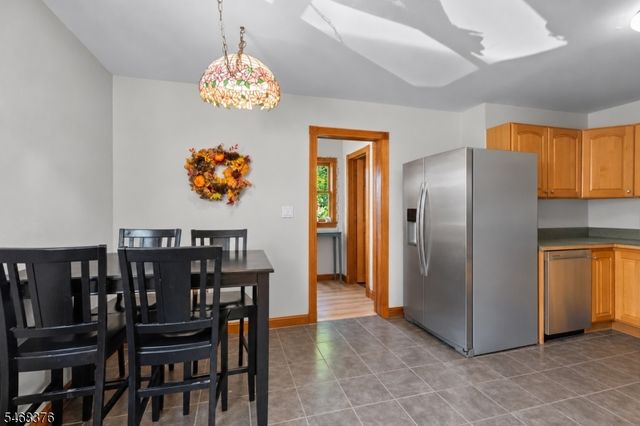 120 Hill St, Midland Park Boro, NJ 07432