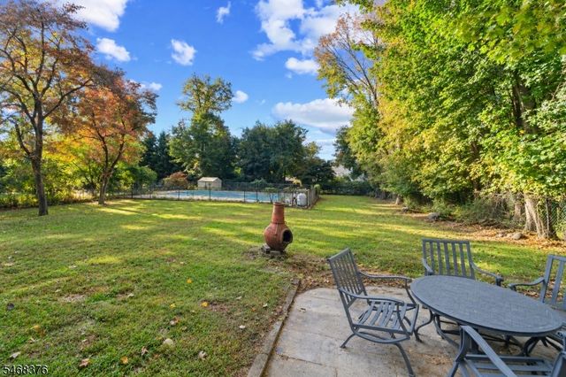120 Hill St, Midland Park Boro, NJ 07432