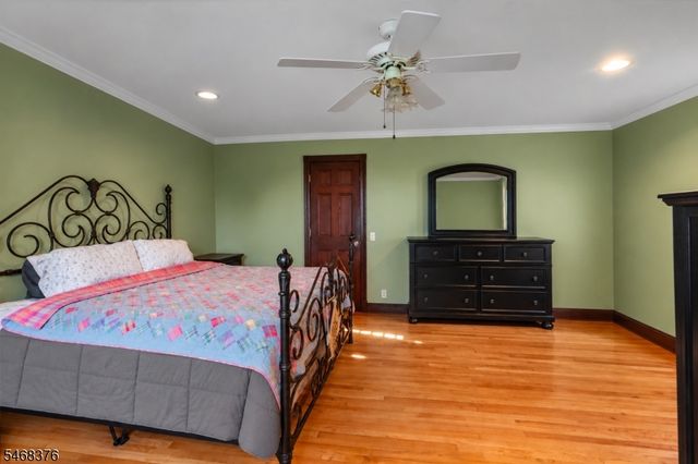 120 Hill St, Midland Park Boro, NJ 07432