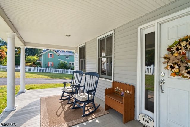120 Hill St, Midland Park Boro, NJ 07432