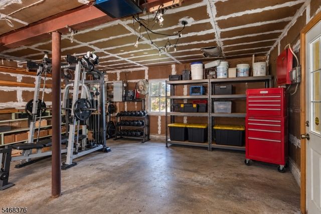 120 Hill St, Midland Park Boro, NJ 07432