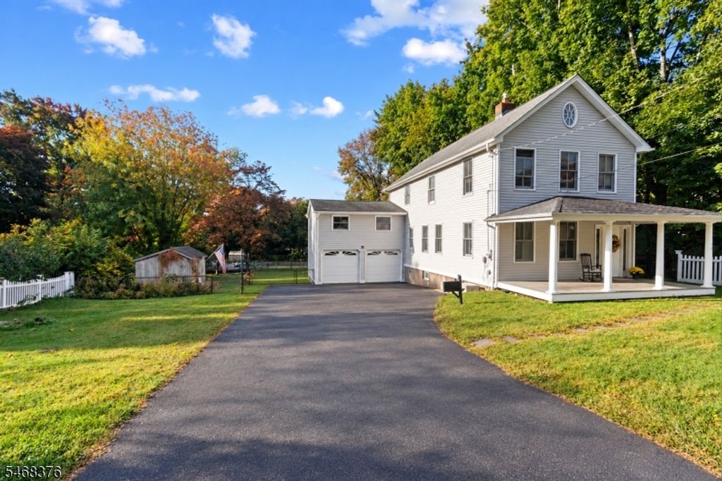 120 Hill St, Midland Park Boro, NJ 07432 — photo 4
