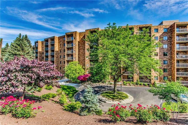 1500 COCHRAN RD. 614, Scott Twp, PA 15243