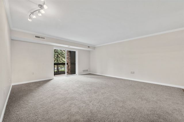 1500 COCHRAN RD. 614, Scott Twp, PA 15243