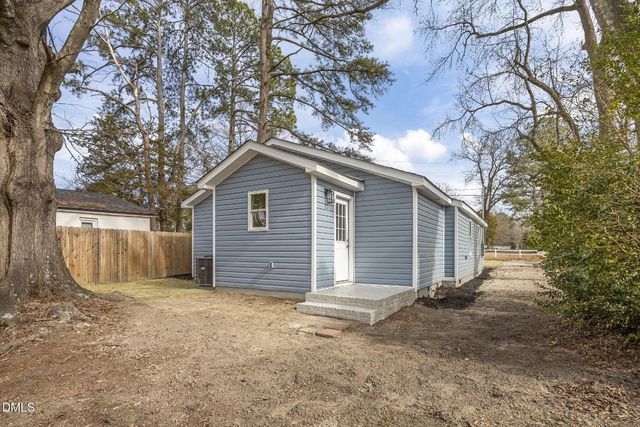 303 Graves Street, Selma, NC 27576