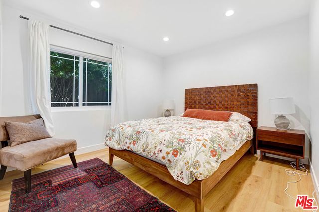 7844 Canby Avenue, Reseda, CA 91335