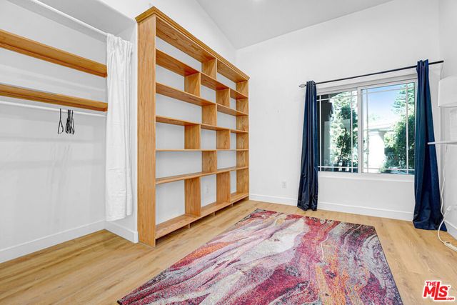 7844 Canby Avenue, Reseda, CA 91335