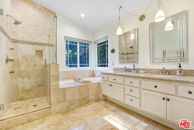 7844 Canby Avenue, Reseda, CA 91335