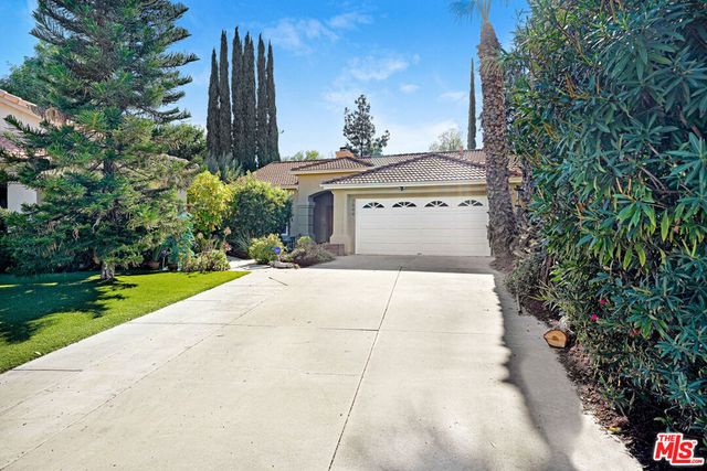 7844 Canby Avenue, Reseda, CA 91335