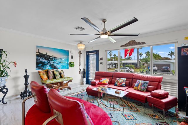 3705 NE 16th Avenue, Oakland Park, FL 33334