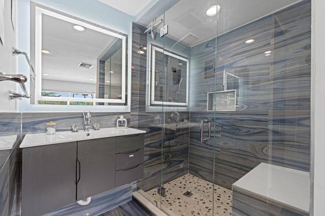 3705 NE 16th Avenue, Oakland Park, FL 33334