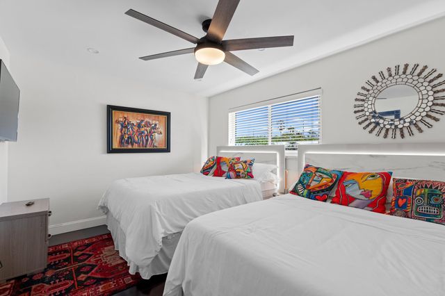 3705 NE 16th Avenue, Oakland Park, FL 33334