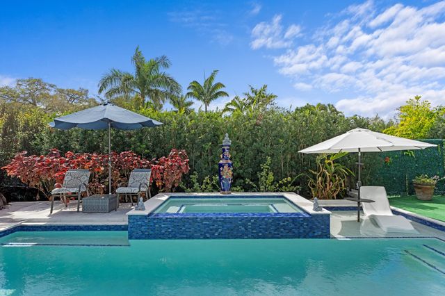 3705 NE 16th Avenue, Oakland Park, FL 33334