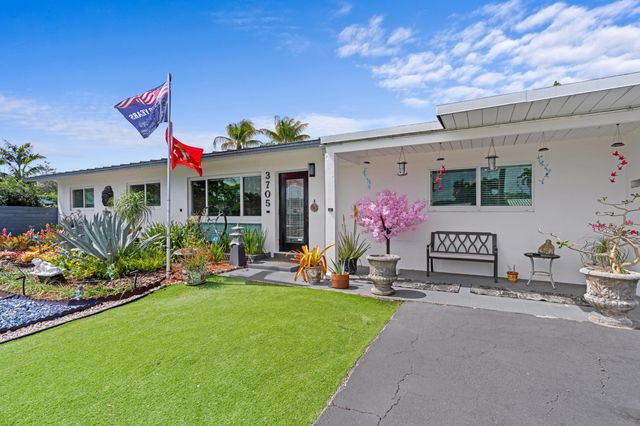 3705 NE 16th Avenue, Oakland Park, FL 33334