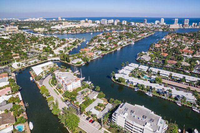 3705 NE 16th Avenue, Oakland Park, FL 33334