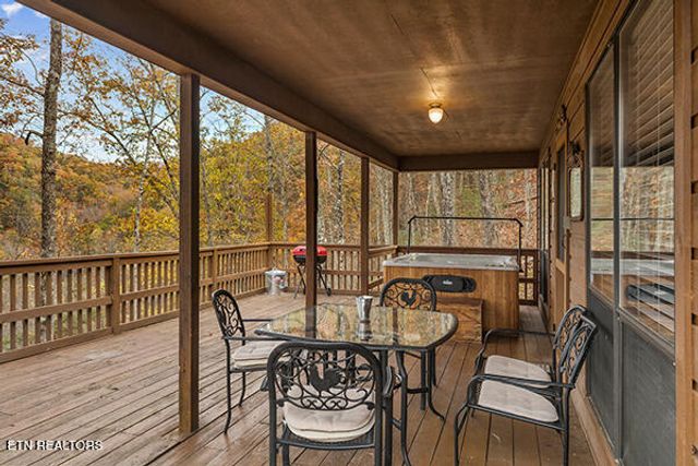3334 Bear Mountain Lane, Sevierville, TN 37876