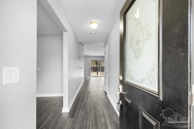 1068 Joaquin Dr, Pensacola, FL 32506