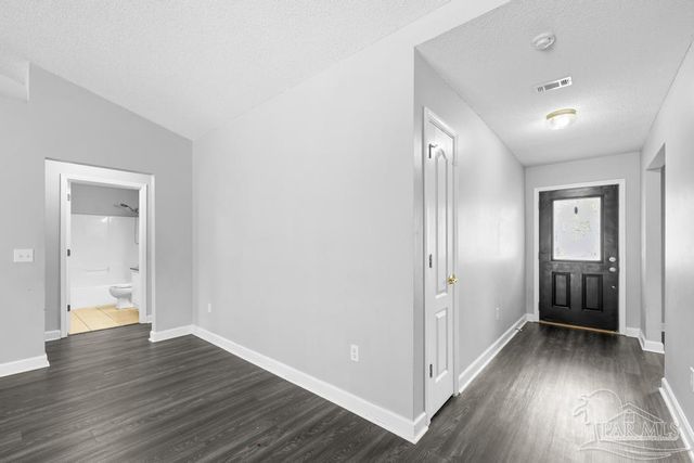 1068 Joaquin Dr, Pensacola, FL 32506