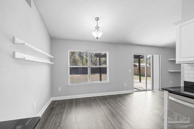 1068 Joaquin Dr, Pensacola, FL 32506