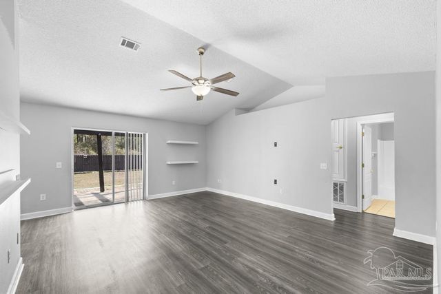 1068 Joaquin Dr, Pensacola, FL 32506