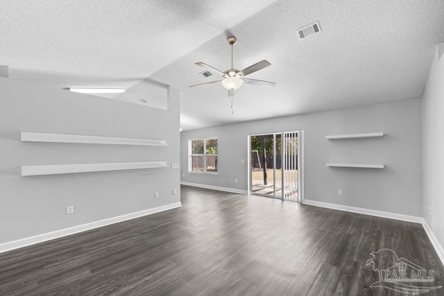 1068 Joaquin Dr, Pensacola, FL 32506