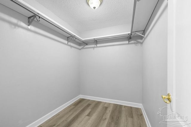 1068 Joaquin Dr, Pensacola, FL 32506