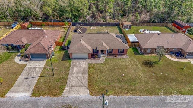 1068 Joaquin Dr, Pensacola, FL 32506