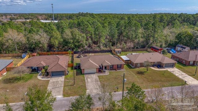 1068 Joaquin Dr, Pensacola, FL 32506